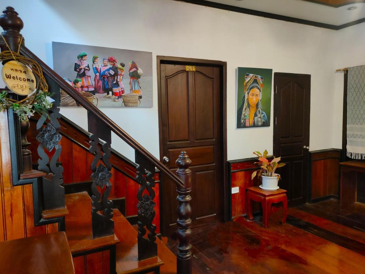 Lotus Corner - Heritage B&B Луанг Прабанг Екстериор снимка