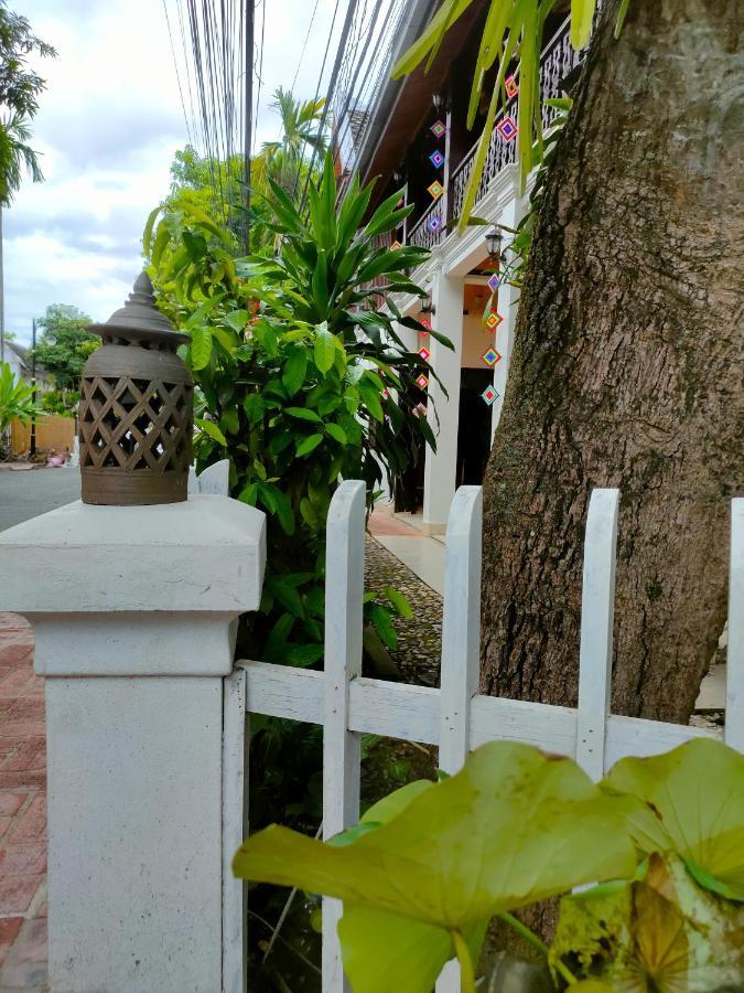 Lotus Corner - Heritage B&B Луанг Прабанг Екстериор снимка