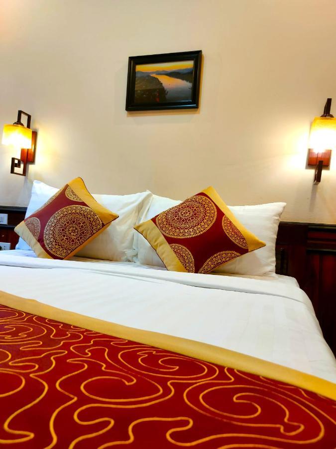 Lotus Corner - Heritage B&B Луанг Прабанг Екстериор снимка